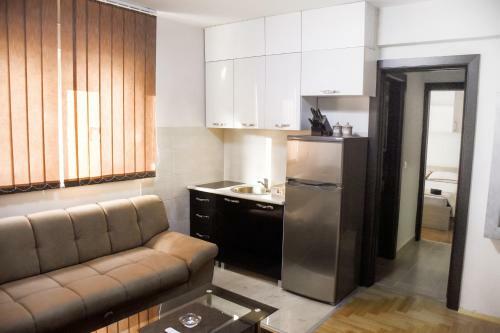 R Apartment