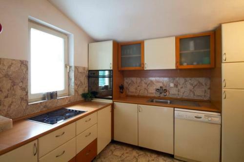Apartman Sa 3 Spava?e Sobe
