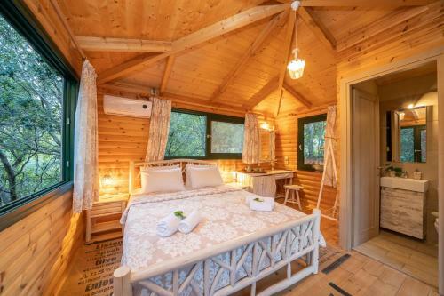 Private Villa Close To Famous Myrtos Beach With Private Boat!