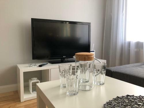 Cr Apartament ?cis?e Centrum Aleja Bluesa