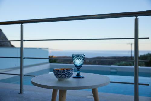 Villa Vrachos Luxury Home