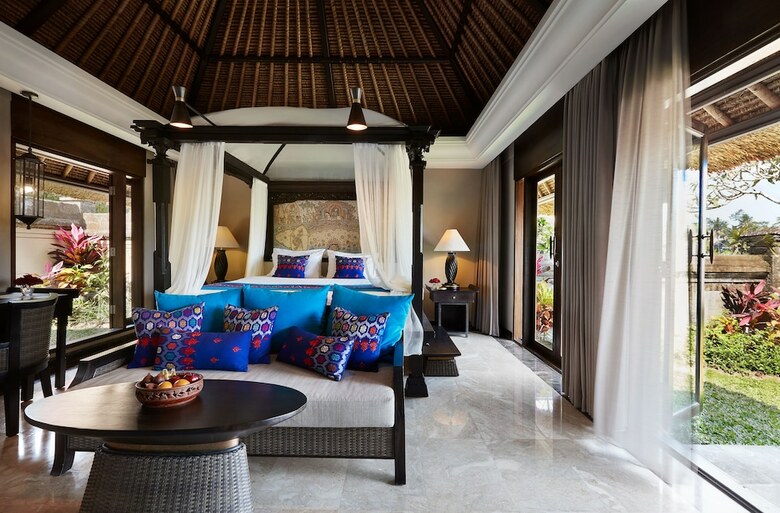 Hotel Kamandalu Resort & Spa