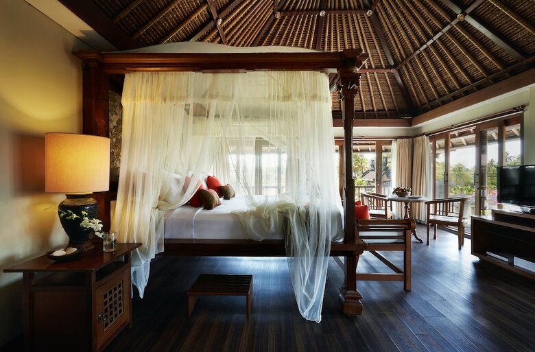 Hotel Kamandalu Resort & Spa