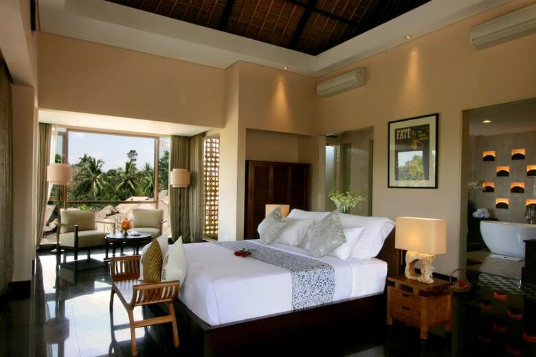 Hotel Kamandalu Resort & Spa