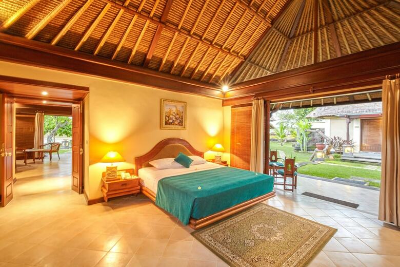 Hotel Puri Bagus Lovina