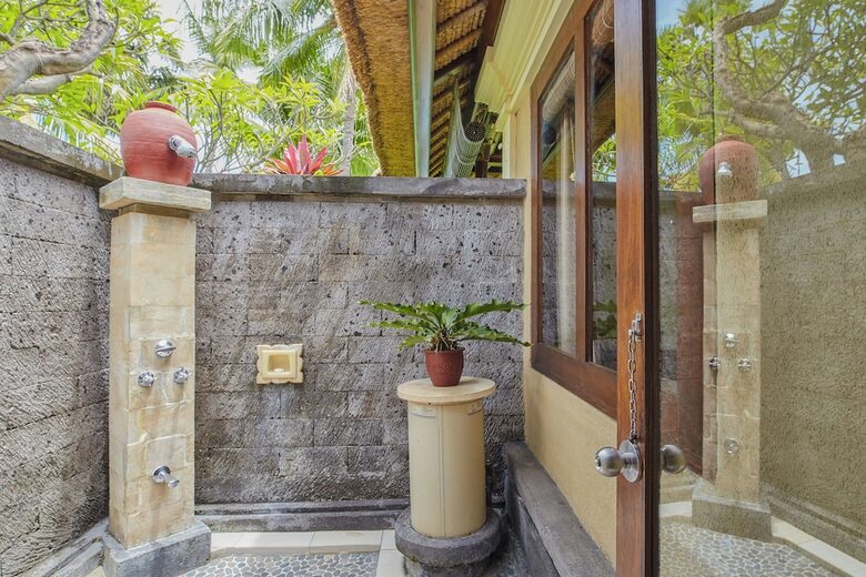 Hotel Puri Bagus Lovina