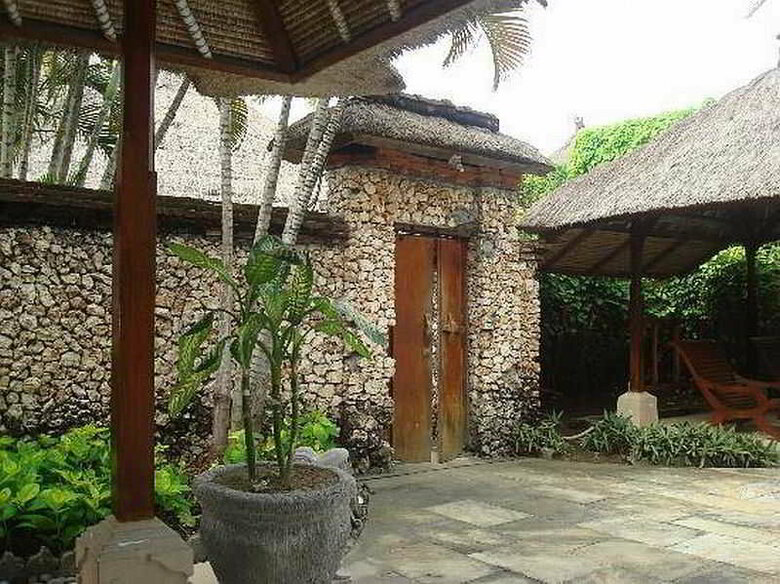 Hotel Aneka Beach Kuta