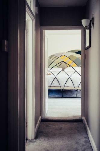 Hostal Bridgehouse