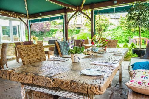 Hostal Bridgehouse