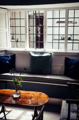 Hostal Bridgehouse