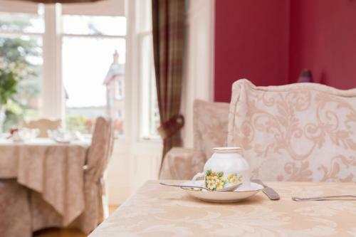 Hostal Chrialdon House