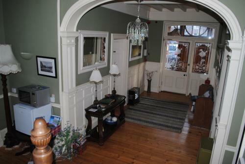 Hostal Chrialdon House