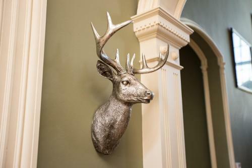 Hostal Chrialdon House