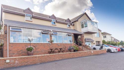 Hostal Lakeland Guest House