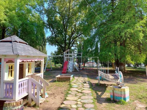 Hostal Narsou Guest House