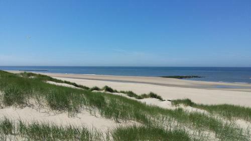 Apartamento Tiny House de Keet, In de Natuur Op 450 Meter Van Het Strand
