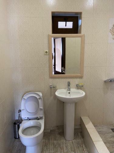 Hostal Apra