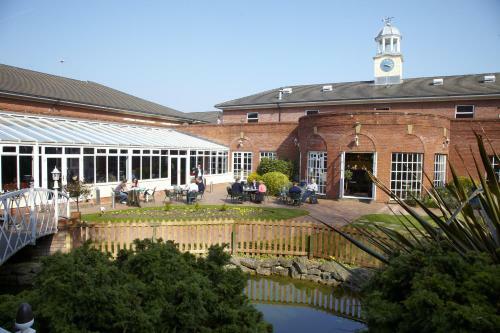 Hotel Village Urban Resort Chester St David's