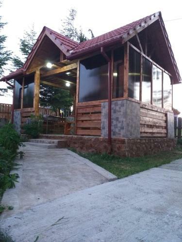 Agroturismo Pensiunea Floare de Colt
