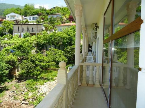 Hostal Guest House Ritsa