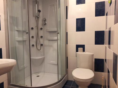 Hostal Guest House On Ardzinba 215