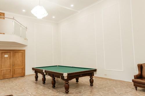 Amza Park Hotel