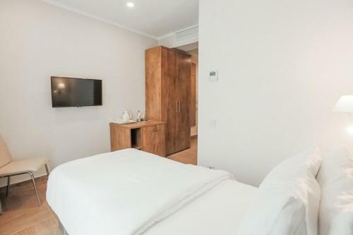 Amza Park Hotel