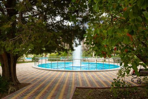 Amza Park Hotel