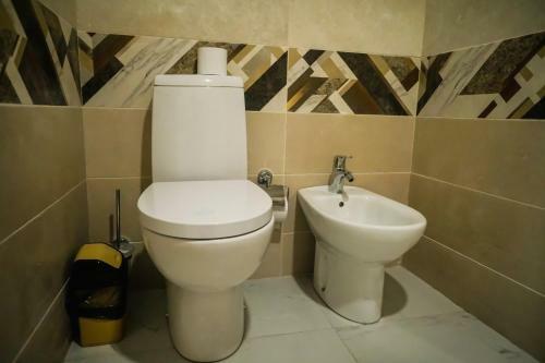 Amza Park Hotel