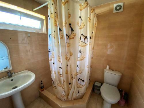 Hostal Uyut Guest House