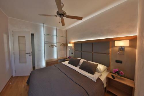 Cathy 5 Star Supreme Apartment