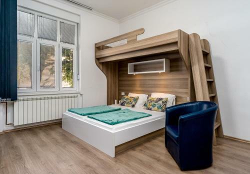 Ikar Apartments