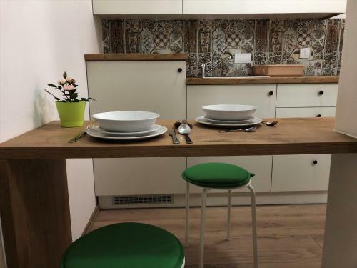 Small & Sweet Apartments