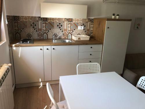 Small & Sweet Apartments
