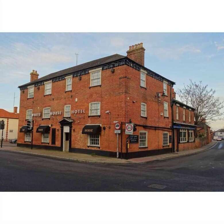 Posada The White Horse Hotel