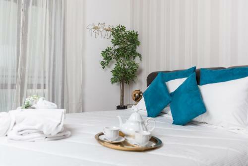 Bed & Breakfast Suite Room