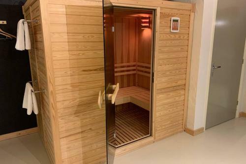 Karibu de Stallen (Met Sauna En Stoom Douche)