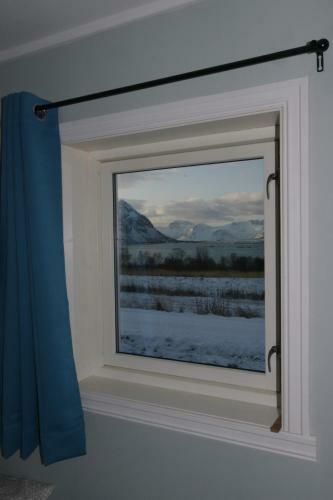Cozy Cabin In Central Lofoten With Beautiful Ocean View
