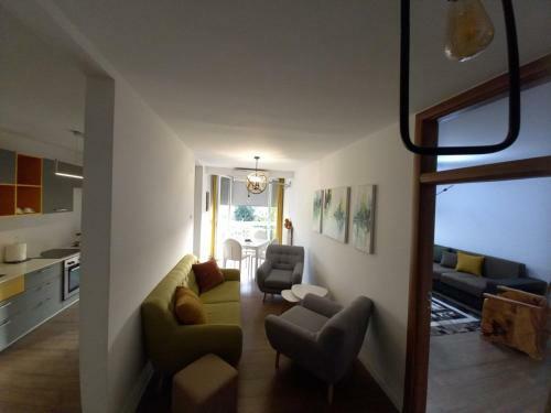 Aaa Apartment