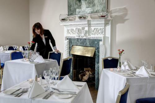 The Hadlow Manor Hotel