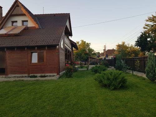 Hostal Pensiunea Rares