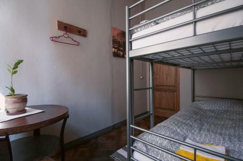 Hostal Johnson's House