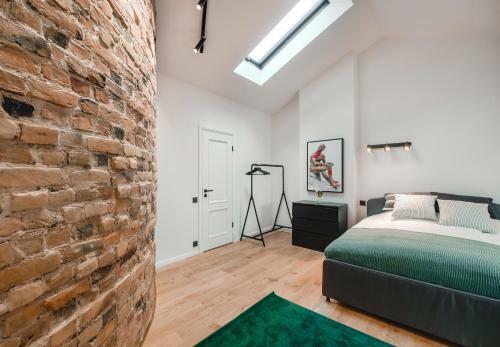 Apartamento Big Design Apt - Sleeps 12 - Best Location