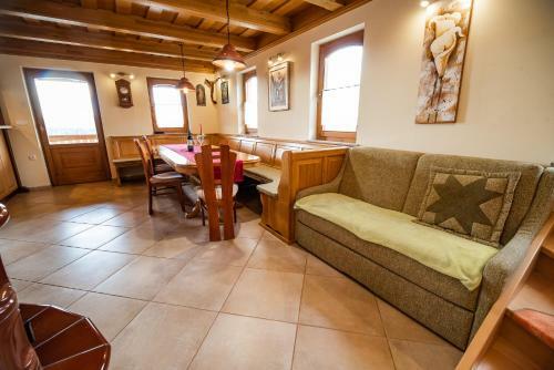 Holiday Home Mirt