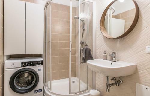 Apartamento Cozy Modern Studio In City Centre & Queensize Bed