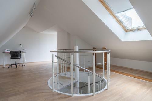 Premium 2-story Penthouse Apartment + Terrace