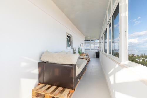 Cristo Rei Apartment - Great Views And Free Parking