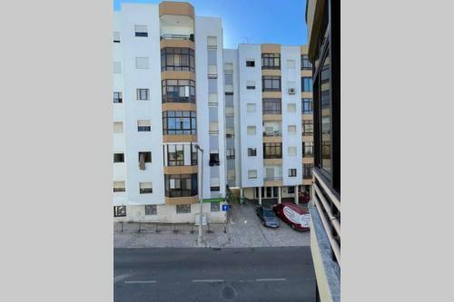 Apartamento Familiar T2 C�modo, Calmo E Central