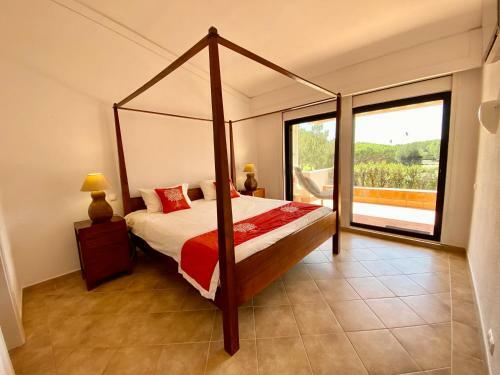 Victory Village Quinta Do Lago - Spacious 2 Bed / 3 Bath Apartment