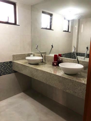 Casa Com Piscina E Churrasq Na Praia Do Forte Ba